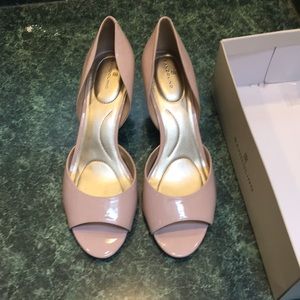 Bandolino light pink sz 9